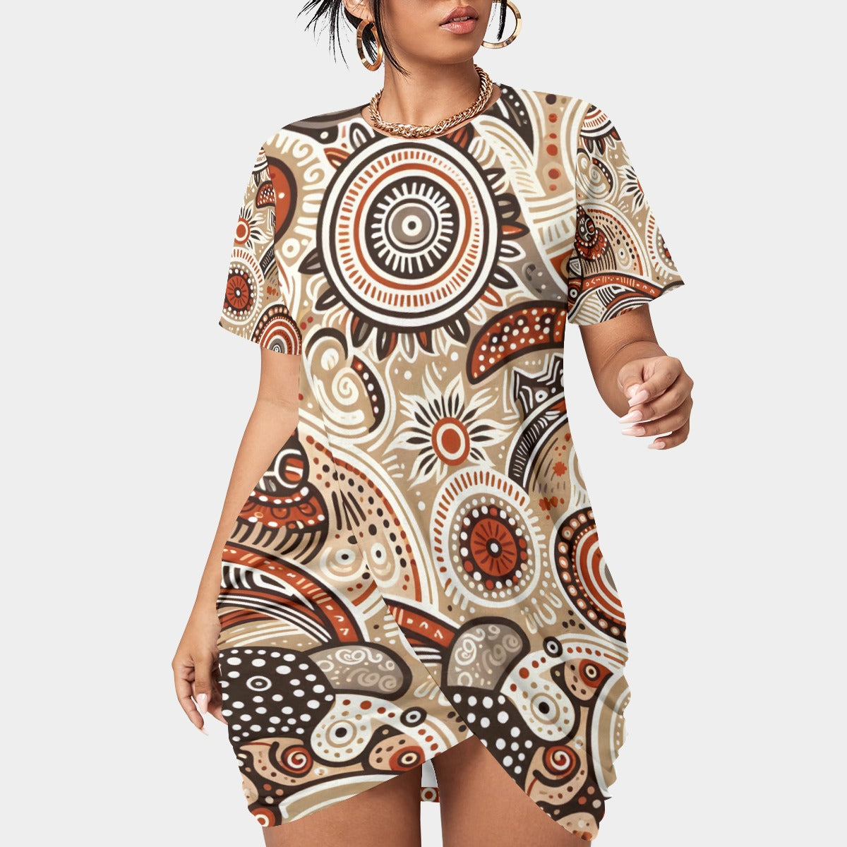 All-Over Print Women’s Stacked Hem Dress With Short Sleeve（Plus Size）